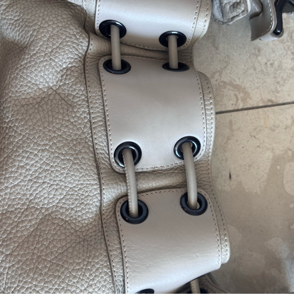 BURBERRY PRORSUM WARRIOR BAG Large Beige With Black Hardware Excellent Condition - Picture 11 of 14